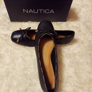 A Nautica flat shoe